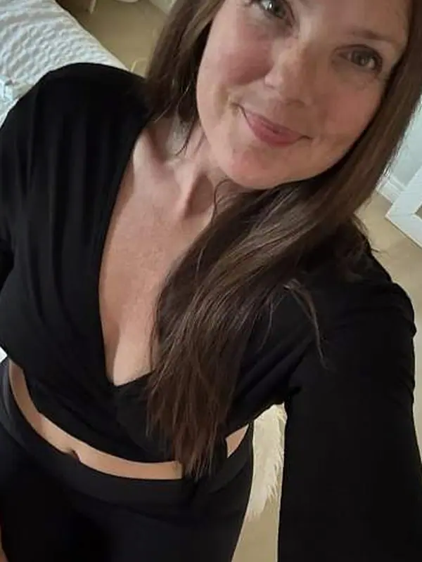Véronique, 52 ans, libertinage à Nîmes