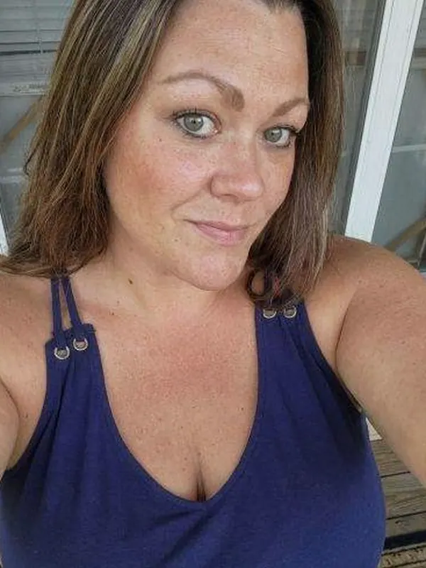 Elena, 47 ans, libertinage à Paris
